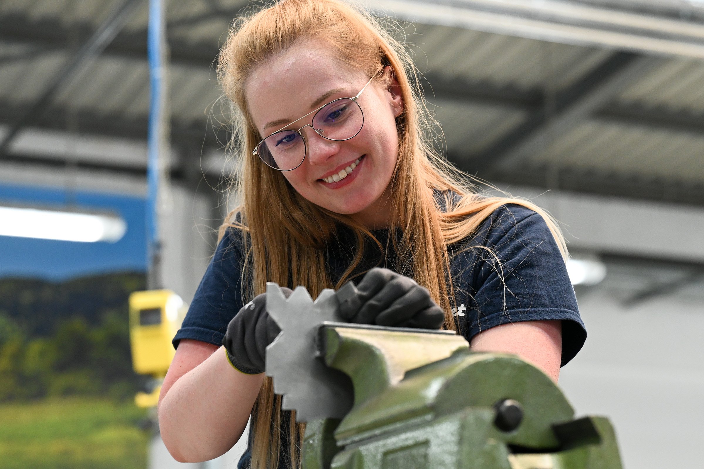 Wasserstoffbetriebenes Fahrzeug - Elkamet Kunststofftechnik